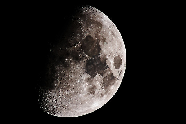 포토 JPG 해외이미지 사람없음 야외 회색 달 야간 해외202004 해외포토 자연요소 컬러 파일형식 이미지허브