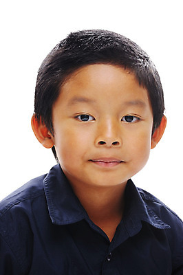 포토 JPG 해외이미지 행복 어린이 셔츠 한명 미소 웃음 동양인 소년 일본 중국 스마트 인도네시아 해외202004 해외포토 1 남자 감정 아시아 컨셉 상의 표정 사람 인종 파일형식 이미지허브