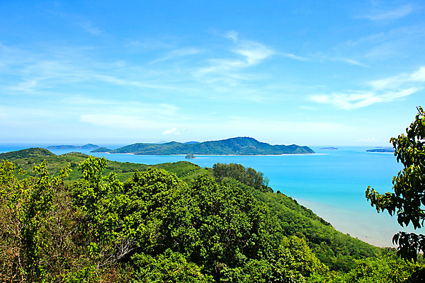 포토 JPG 해외이미지 나무 아시아 바다 섬 태국 자연 하늘 산 풍경 사람없음 야외 초록색 파란색 환경 도시 만 정상 땅 언덕 장면 타운 푸켓 해외202004 해외포토 식물 나라 컬러 생태계 파일형식 이미지허브