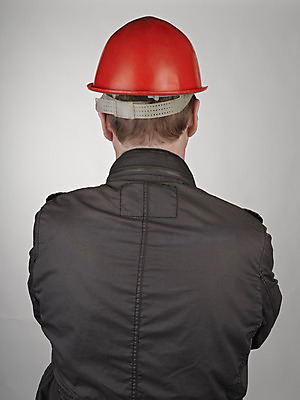 포토 JPG 해외이미지 직업 1 산업 유니폼 노동자 한명 사람 성인 빨간색 상자 우주 장비 도구 업무 보호 헬멧 종업원 긍정 쇼 가스 보여주기 건축업자 계약자 해외202004 해외포토 옷 건축 컬러 컨셉 모션 작업 보호장비 계약 파일형식 이미지허브