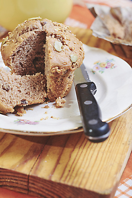 포토 JPG 해외이미지 음식 백그라운드 과일 탁자 디저트 요리 사람없음 케이크 식사 당근 시골 신선 달콤 아침식사 사과 굽기 먹기 흰배경 머핀 건강식 시나몬 오트밀 채식주의자 페스츄리 핸드메이드 귀리 해외202004 해외포토 빵 가구 모션 곡류 뿌리채소 흰색 맛 구이 채식 파일형식 이미지허브