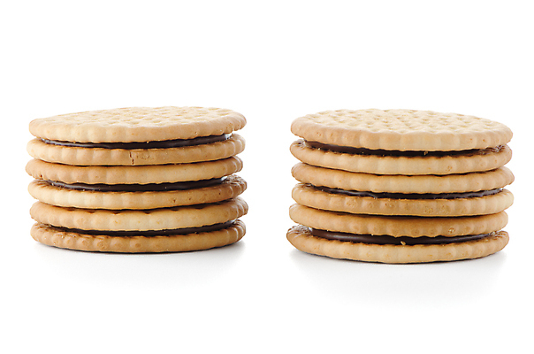 포토 JPG 해외이미지 디저트 실내 사람없음 쌓기 쿠키 달콤 흰배경 샌드 초코맛 해외202004 해외포토 음식 백그라운드 모션 내부 초콜릿 흰색 맛 파일형식 이미지허브