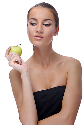 포토 JPG 해외이미지 백인 모델 1 라이프스타일 손 여자 얼굴 포즈 건강 한명 사람 소녀 성인 파란색 갈색 유행 검은색 화장품 흰색 화려 사과 피부 고립 해외202004 해외포토 서양인 어린이 컬러 컨셉 과일 생활 신체부위 뷰티 파일형식 이미지허브