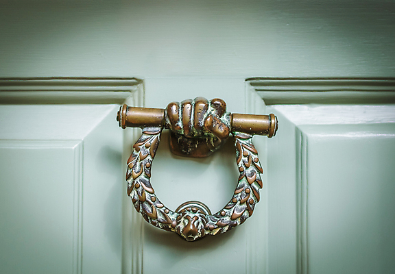 포토 JPG 해외이미지 하늘색 백그라운드 사람없음 문고리 놋쇠 해외포토 파란색 문 파일형식 이미지허브