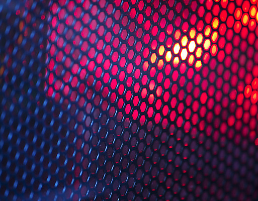 포토 JPG 해외이미지 산업 백그라운드 패턴 곡선 추상 사람없음 빨간색 금속 어둠 점 구멍 철 언덕 질감 진홍색 망사 철강 해외202004 해외포토 선 컬러 무늬 재질 직물 파일형식 이미지허브