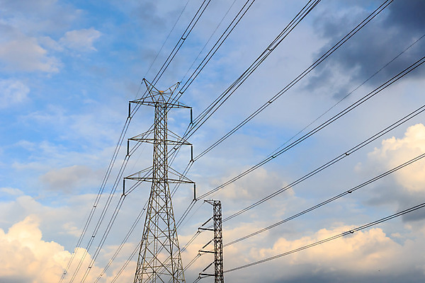 포토 JPG 해외이미지 식물 구름 산업 선 하늘 사람없음 파란색 탑 금속 힘 일몰 새벽 에너지 역 저녁 위험 전염 철사 볼트 봉 철탑 공학 변압기 분배 전압 철강 공급 해외202004 해외포토 자연요소 건축물 교육 컬러 컨셉 교통시설 재질 노을 공구 질병 야간 감염 파일형식 이미지허브