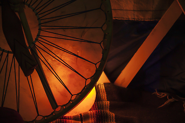 포토 JPG 해외이미지 백그라운드 사람없음 꿈 듣기 드럼 해외202004 해외포토 모션 타악기 파일형식 이미지허브