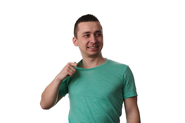 포토 JPG 해외이미지 모델 헤어스타일 응시 남자 행복 얼굴 백그라운드 셔츠 티셔츠 한명 사람 초록색 흰색 자신감 당기기 고급 시원함 정리 고정 고립 사방 스타일 해외202004 해외포토 1 시선 감정 컬러 컨셉 상의 모션 신체부위 파일형식 이미지허브