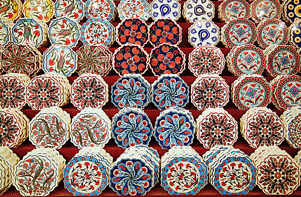 포토 JPG 해외이미지 조각 여행 휴가 이스탄불 실내 카파도키아 동양인 사람없음 가로 쇼핑 컬러풀 수확 도자기 시장 상품 공예 오브젝트 무역 상업 기념품 모음 동쪽 칠면조 수공예 강렬 솜씨 핸드메이드 해외202004 해외포토 산업 컬러 농업 조류 인종 취미 한글 내부 방향 파일형식 튀르키예 이미지허브