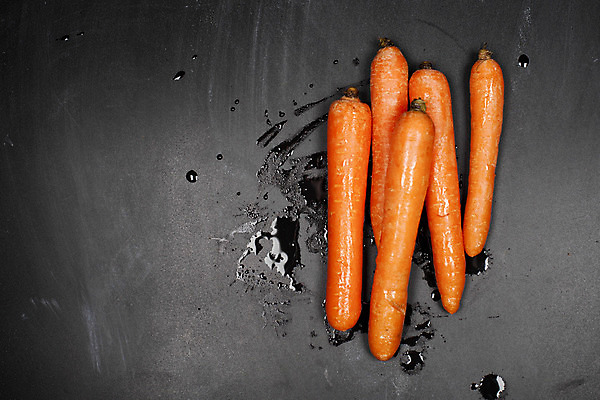 포토 JPG 해외이미지 검은배경 사람없음 당근 젖음 물방울 수분 카피스페이스 해외포토 백그라운드 뿌리채소 검은색 공백 파일형식 이미지허브