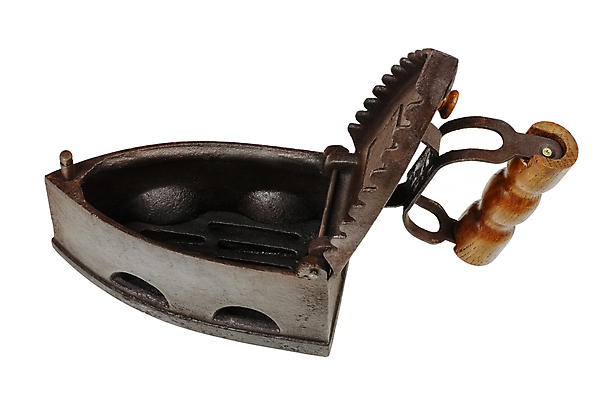 포토 JPG 해외이미지 사람없음 한개 기계 장비 수확 골동품 공구 철 오브젝트 흰배경 복고 고물 구식 그런지 실행 옛날 해외202004 해외포토 1 백그라운드 농업 흰색 도구 파일형식 이미지허브