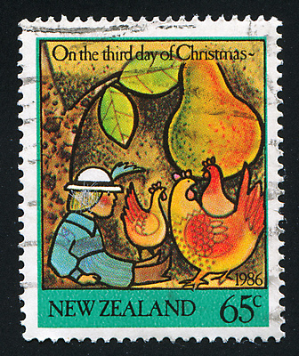 포토 JPG 해외이미지 나무 동물 남자 줄기 크리스마스 날개 과일 조류 봉투 새로움 사람 사람없음 농작물 치킨 수확 골동품 자녀 나뭇가지 메시지 역사 쓰레기 물개 편지 깃털 복고 꼬리 엽서 우표 암탉 옛날 해외202004 해외포토 식물 기념일 컨셉 농업 포유류 바다동물 닭 암컷 닭고기요리 파일형식 이미지허브