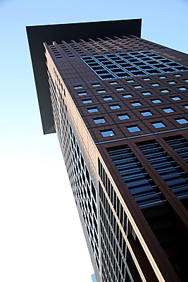 포토 JPG 해외이미지 건축양식 벽돌 독일 사람없음 야외 건물 금융 파란색 사무실 고층빌딩 도시 벽돌담 타운 프랑크푸르트 해외202004 해외포토 건축물 건축 유럽 컬러 비즈니스 빌딩 경제 담장 파일형식 이미지허브