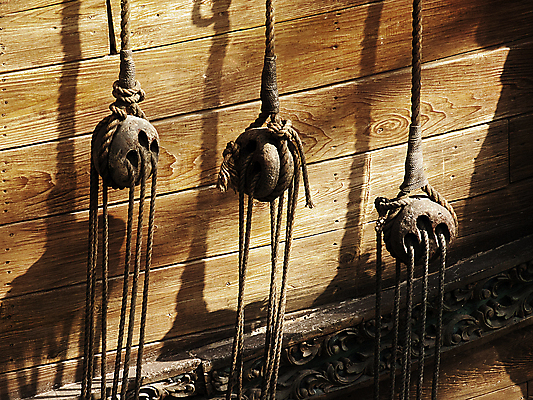 포토 JPG 해외이미지 전통 선 밧줄 바다 줄기 여행 백그라운드 요트 휴가 항해 사람없음 목재 햇빛 갈색 맑음 블록 장비 수확 골동품 보트 코드 방향 묘사 오브젝트 함선 매듭 해군 시스템 구식 도르래 레가타 뱃놀이 옛날 조작 해외202004 해외포토 나무 식물 줄 컬러 농업 배_교통 재료 날씨 군대 태양 전통놀이 파일형식 이미지허브