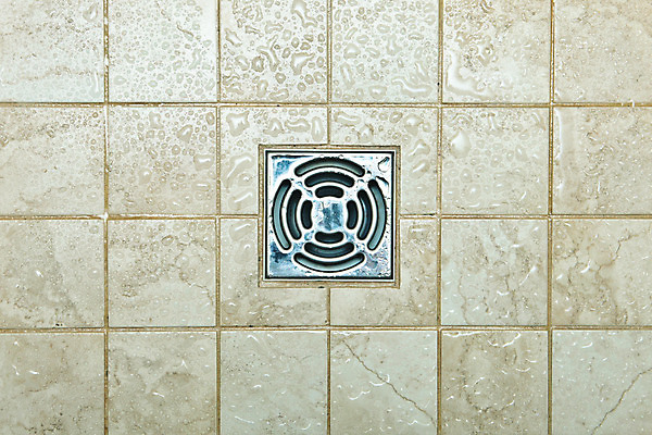 포토 JPG 해외이미지 주택 사람없음 물 금속 목욕 방 젖음 욕실 물방울 구멍 액체 떨어짐 위생 빨래 타일 싱크대 낭비 땅바닥 샤워실 철강 해외202004 해외포토 자연요소 컨셉 가사 재질 바닥 건물 청결 개수대 샤워시설 파일형식 이미지허브