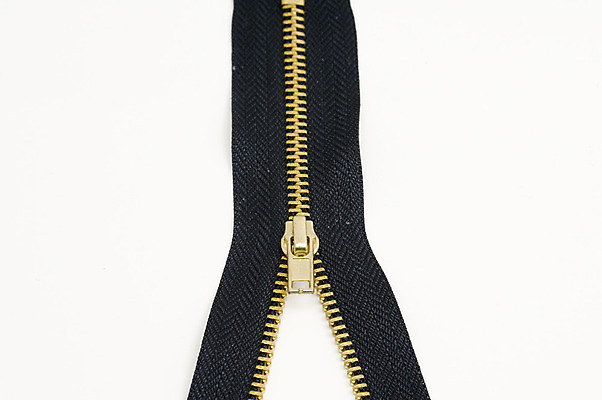 포토 JPG 해외이미지 디자인 옷 백그라운드 가방 일러스트 장신구 사람없음 장식 세트 유행 금속 검은색 직물 오픈 실 당기기 닫기 치아 연결 바느질 플라스틱 가죽 묘사 오브젝트 질감 잠금 땀 지퍼 다리찢기 재단 고립 엘리먼트 스타일 현실 디테일 해외202004 해외포토 잡화 컬러 모션 재질 소화기관 보안 파일형식 이미지허브