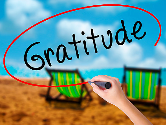 포토 JPG 해외이미지 종교 여행 컨셉 십자가 가족 휴가 풍경 사람없음 빛 교회 평화 믿음 성경 희망 환자 기도 축하 인사 예수 영혼 축복 이슬람교 방향 심볼 사인 감사 신성 추수감사절 기부 감탄 숭배 신앙심 의무 칭찬 힌두교 해외202004 해외포토 감정 기독교 종교용품 의학 관계 예절 신_종교 파일형식 이미지허브