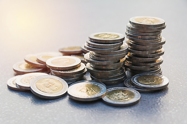 포토 JPG 해외이미지 백그라운드 컨셉 돈 비즈니스 성공 사람없음 금융 경제 쌓기 달러 탑 금속 동전 저축 유로 성장 흰색 그룹 변화 시장 재산 황금 주식 사인 투자 상업 보물 많음 해외202004 해외포토 건축물 컬러 모션 재질 파일형식 이미지허브