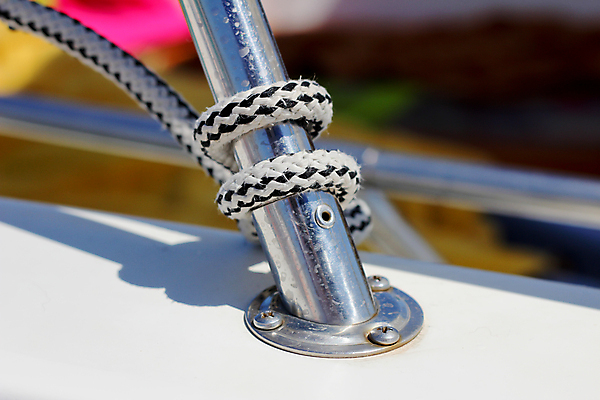 포토 JPG 해외이미지 밧줄 줄 스포츠 바다 여행 백그라운드 요트 교통시설 하늘 휴가 항해 안전 풍경 사람없음 야외 물 여름 파란색 금속 자유 흰색 보트 연결 크루즈 철 묘사 활 매듭 선원 철강 철책 해외202004 해외포토 자연요소 계절 컬러 교통 컨셉 배_교통 재질 시설 파일형식 이미지허브