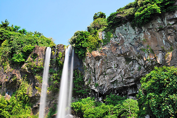 포토 JPG 해외이미지 섬 여행 자연 아침 추상 휴가 휴식 한국 풍경 사람없음 야외 물 여름 빛 평화 힘 고요 폭포 안개 바위 액체 보호 명상 웅장함 파라다이스 힘찬 그리너리 해외202004 해외포토 주간 자연요소 계절 아시아 컨셉 무늬 날씨 생태계 파일형식 트랜드컬러 이미지허브