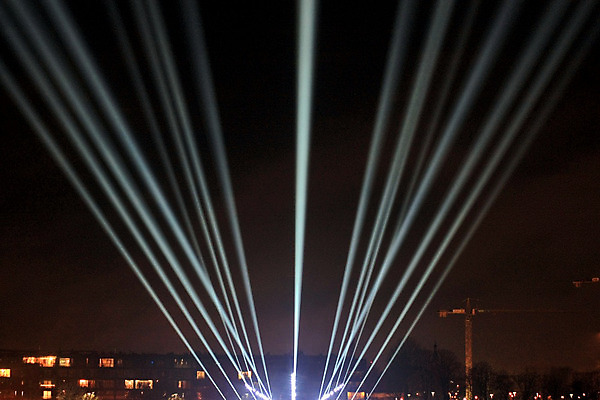 포토 JPG 해외이미지 여행 백그라운드 하늘 사람없음 건물 물 파란색 빛 강 도시풍경 컬러풀 여행객 산책로 신선 도시 야간 가득함 호기심 쇼 북쪽 폭설 해외202004 해외포토 자연요소 건축물 감정 길 컬러 컨셉 눈_날씨 사람 풍경 자연재해 방향 파일형식 이미지허브