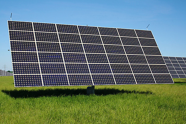 포토 JPG 해외이미지 식물 구름 산업 백그라운드 밭 자연 하늘 지붕 미래 주택 세포 사람없음 건물 초록색 경제 파란색 글로벌 햇빛 태양 우주 환경 맑음 힘 재활용 장비 발전기 에너지 판넬 뜨거움 에코 생태계 태양에너지 시스템 세대 내추럴 혁명 생태학 수집가 공급 획기적 해외202004 해외포토 자연요소 직업 건축물 교육 컬러 컨셉 농업 날씨 발전소 그린에너지 친환경 파일형식 이미지허브