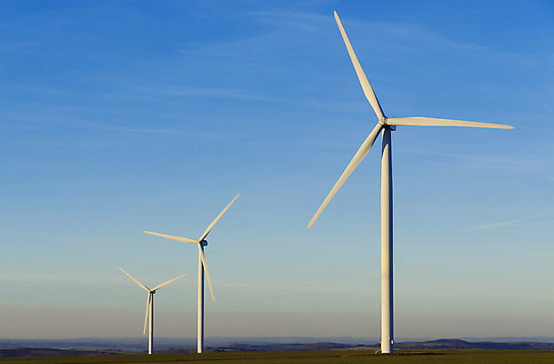 포토 JPG 해외이미지 바람 3 풍경 사람없음 초록색 힘 풍차 에너지 시골 칼날 풍력에너지 생태학 해외202004 해외포토 자연요소 교육 컬러 날씨 그린에너지 파일형식 이미지허브