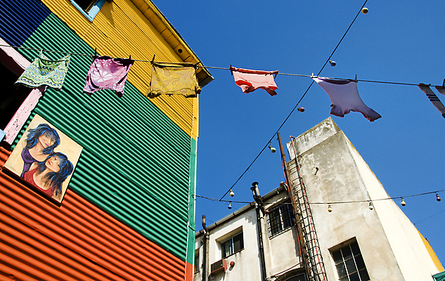 포토 JPG 해외이미지 손 옷 여행 백그라운드 티셔츠 하늘 추상 휴가 주택 매달리기 사람없음 건물 초록색 컬러풀 세계 금속 미국 빨랫줄 그림 질감 시력 빨래집게 통조림 이웃 아르헨티나 로스앤젤레스 그런지 오리지널 해외202004 해외포토 건축물 줄 컬러 셔츠 북아메리카 무늬 모션 재질 집게 신체부위 남아메리카 파일형식 이미지허브
