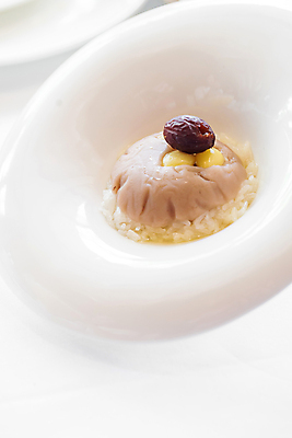 포토 JPG 해외이미지 전통 아시아 문화 음료 음식 과일 재료 자연 밥 디저트 콩 건강 요리 씨앗 동양인 사람없음 빛 노란색 식당 중국 견과류 흰색 신선 닫기 달콤 맛 먹기 허브 유기농 내추럴 어려움 해외202004 해외포토 식물 웰빙 나라 컬러 컨셉 모션 곡류 인종 상점 생태계 파일형식 이미지허브