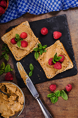 포토 JPG 해외이미지 음식 빵 조각 백그라운드 다이어트 과일 바나나 샌드위치 건강 사람없음 목재 갈색 식사 펼침 견과류 흰색 시골 신선 항아리 달콤 맛 아침식사 매끈함 먹기 민트 허브 크림 슬라이스 땅콩 번짐 토스트 젤리 버터 내추럴 점심식사 고립 단백질 방식 해외202004 해외포토 나무 식물 컬러 컨셉 재료 모션 디저트 도자기 감각 영양소 파일형식 효과 이미지허브