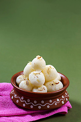 포토 JPG 해외이미지 디저트 사람없음 도자기 원형 사기그릇 냅킨 인도음식 해외포토 도형 그릇 음식 동양음식 파일형식 이미지허브