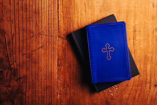 포토 JPG 해외이미지 전통 교육 기독교 종교 컨셉 탁자 사람없음 목재 책 독서 교회 믿음 성경 천주교 기도 영혼 책상 확인 신성 신앙심 옛날 해외202004 해외포토 나무 감정 가구 재료 종교용품 파일형식 이미지허브