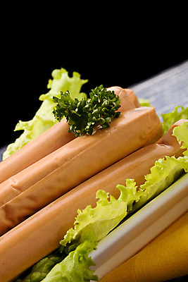 포토 JPG 해외이미지 음식 독일 파슬리 돼지고기 사람없음 샐러드 소고기 소시지 상추 먹기 햄 해외202004 해외포토 유럽 채소 모션 육류 가공식품 파일형식 이미지허브