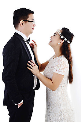 포토 JPG 해외이미지 모델 커플 드레스 여자 남자 행복 얼굴 결혼 포옹 기념 갈색머리 한국 사랑 사람 동양인 성인 두명 유행 귀여움 일본 흰색 축하 화려 우아함 유혹 만족 고립 스타일 해외202004 해외포토 헤어스타일 옷 감정 아시아 컬러 컨셉 관계 안기 인종 이벤트 신체부위 파일형식 이미지허브