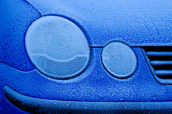 포토 JPG 해외이미지 계절 겨울 자동차 날씨 사람없음 파란색 얼음 추위 12월 서리 폭풍 눈보라 자동 해외202004 해외포토 자연요소 육상교통 컬러 눈_날씨 날짜 파일형식 이미지허브