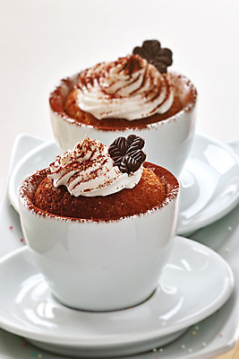 포토 JPG 해외이미지 사람없음 장식 컵 초콜릿 컵케이크 크림 머핀 브라우니 해외202004 해외포토 식기 빵 디저트 케이크 파일형식 이미지허브