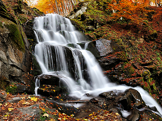 포토 JPG 해외이미지 나무 식물 계절 공원 유럽 여행 백그라운드 잎 오렌지 자연 산 이끼 풍경 사람없음 야외 목재 초록색 물 여름 강 컬러풀 노란색 평화 환경 침묵 활발 폭포 젖음 흐름 가을 바위 시골 신선 개울 떨어짐 숲 내추럴 해외202004 해외포토 자연요소 공공시설 나라 컬러 컨셉 과일 재료 소리 돌_바위 생태계 파일형식 이미지허브