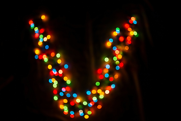 포토 JPG 해외이미지 디자인 알파벳 백그라운드 텍스트 추상 사람없음 장식 빛 반짝임 검은색 축제 축하 화려 야간 소프트포커스 편지 보케 타입 빛망울 광 엘리먼트 해외202004 해외포토 자연요소 영어 컬러 컨셉 무늬 모션 촬영기법 파일형식 이미지허브