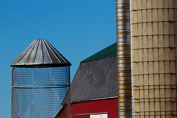 포토 JPG 해외이미지 음식 농업 지붕 사람없음 빨간색 농작물 농장 시골 낟알 외양간 밭일 사일로 해외202004 해외포토 산업 컬러 파일형식 이미지허브