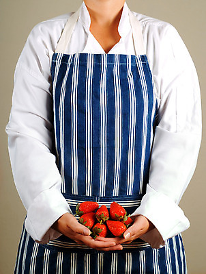 포토 JPG 해외이미지 백인 직업 손 음식 다이어트 채소 딸기 노동자 건강 관리 요리 서기 사람 사람없음 요리사 샐러드 신선 업무 준비 유기농 날것 내추럴 숙성 채식주의자 해외202004 해외포토 서양인 웰빙 과일 모션 신체부위 작업 채식 파일형식 이미지허브