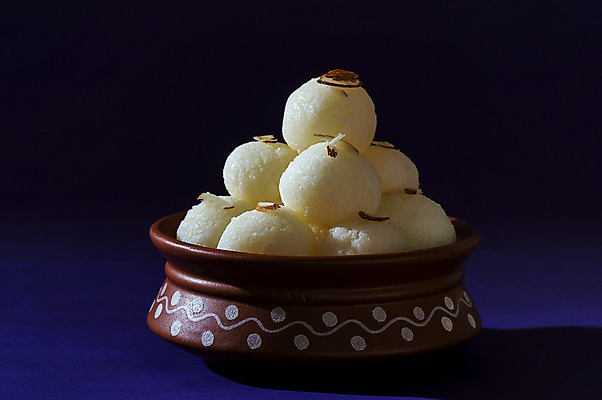 포토 JPG 해외이미지 디저트 사람없음 도자기 원형 사기그릇 인도음식 해외포토 도형 그릇 음식 동양음식 파일형식 이미지허브