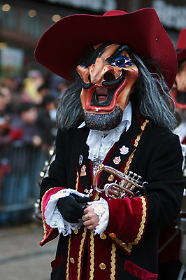 포토 JPG 해외이미지 전통 드레스 공 놀이 독일 가면 사람없음 축제 희망 축하 아기 역사 변장 가면무도회 기간 행진 해외202004 해외포토 옷 감정 유럽 컨셉 모션 사람 무도회 파일형식 이미지허브