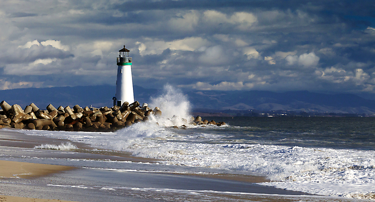 포토 JPG 해외이미지 주간 구름 해외풍경 파도 바다 하늘 등대 해변 사람없음 야외 미국 캘리포니아 테트라포드 해외202004 해외포토 자연요소 해외 북아메리카 풍경 방파제 파일형식 이미지허브