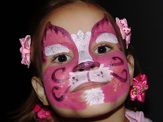 포토 JPG 해외이미지 백인 1 손 응시 여자 딸 행복 얼굴 어린이 장난 손가락 한명 미소 사람 앉기 수건 노란색 기쁨 흰색 아기 입 달콤 핥기 빨다 작음 긍정 부드러움 고립 해외202004 해외포토 서양인 시선 감정 컬러 컨셉 가족 모션 표정 신체부위 위생용품 감각 맛 크기 파일형식 이미지허브