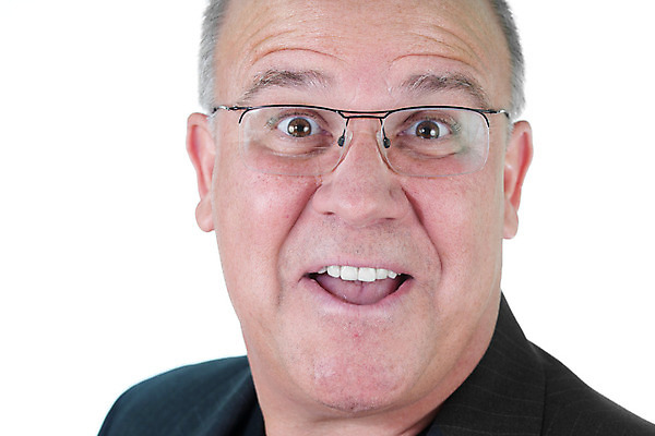 포토 JPG 해외이미지 백인 모델 1 라이프스타일 응시 남자 감정 얼굴 백그라운드 한명 사람 성인 머리 표현 유머 슛 대머리 내추럴 고립 해외202004 해외포토 서양인 헤어스타일 시선 생활 신체부위 파일형식 이미지허브