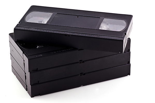 포토 JPG 해외이미지 백그라운드 사람없음 디지털 자료 CD 흰색 카세트테이프 필름 영화 복고 테이프 수납 비닐 동영상 DVD 고립 구식 옛날 해외202004 해외포토 컬러 재질 문화예술 문구용품 파일형식 이미지허브