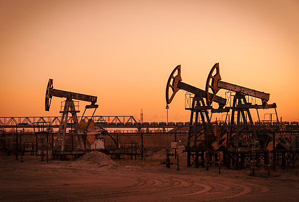 포토 JPG 해외이미지 산업 교통시설 사람없음 기계 일몰 장비 석유 발굴 탱크 화석 가스 단상 디젤 조작 철강 해외202004 해외포토 교통 노을 시설 파일형식 이미지허브