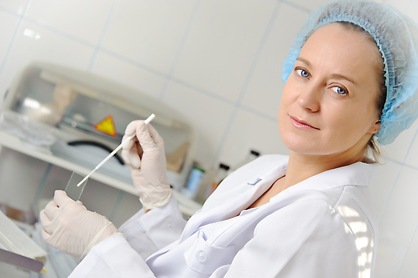 포토 JPG 해외이미지 백인 직업 여자 유럽 과학 장갑 유니폼 노동자 건강 병원 실험 한명 성인 스터디 약 장비 의사 흰색 공구 업무 작업 실험실 보호 집중 과학자 분석 준비 비커 점검 화학물질 화학자 해외202004 해외포토 서양인 1 잡화 옷 나라 컬러 컨셉 의학 실험기구 사람 학습 의료진 도구 화학 학자 파일형식 이미지허브