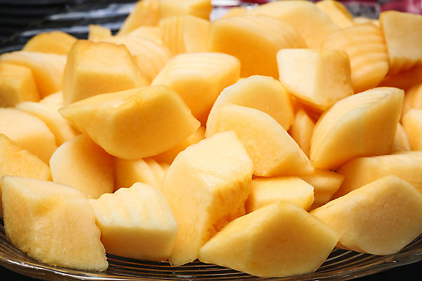 포토 JPG 해외이미지 모양 접시 음식 백그라운드 채소 오렌지 과일 유리 수박 건강 사람없음 갈색 노란색 흰색 신선 그룹 닫기 달콤 맛 멜론 자르기 큐브 정사각형 토막 뷔페 숙성 채식주의자 해외202004 해외포토 도형 식기 컬러 컨셉 모션 재질 채식 파일형식 이미지허브