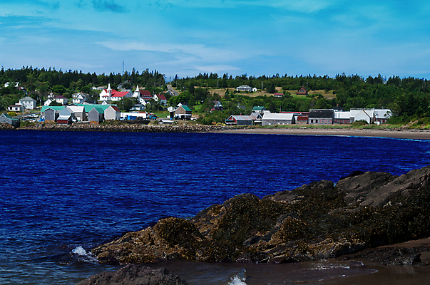 포토 JPG 해외이미지 바다 섬 여행 낚시 휴가 주택 풍경 사람없음 건물 물 여름 파란색 마을 항구 보트 포트 해외202004 해외포토 자연요소 건축물 계절 컬러 배_교통 교통시설 레저 파일형식 이미지허브